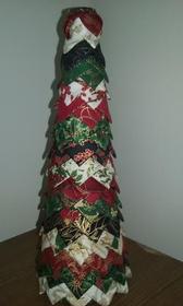 Prairie Point Tree and 20 Holiday Fat Quarters