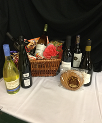 Wine Basket & Snacks 202//242