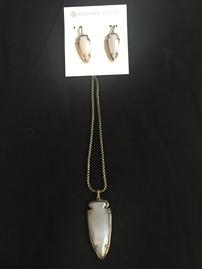 Tear drop White Agate Necklace/EarringsKendra Scott 202//269