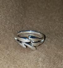 Sterling Silver Smooth Leaf Ring Size 7 202//219