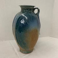 Hand-thrown vase w/handle by Raymond Ochs 202//202