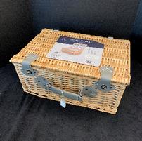 Picnic basket w/insulated compartment, dishware & corkscrew 202//201