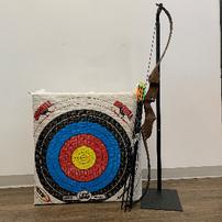 Honor traditional bow, 6 arrows and range target 202//202