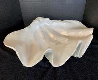 Hand-cast resin giant clamshell in antique white finish w/pearlescent interior 202//164