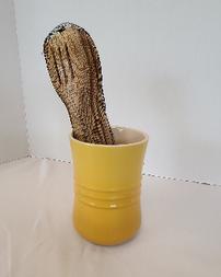 Le Creuset utensil holder in Yellow Ombre, 6