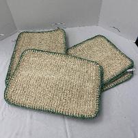 8 saddle stitch placemats in beige/green 202//202