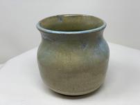 Earthtone vase with hints of blue 202//152