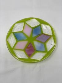 Round glass plate in pastels with quilting star 202//269