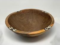 Large wooden bowl with inlay 202//152