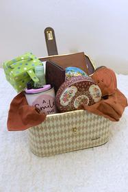 Small Neiman Marcus Case filled with Ladies' Items 187//280