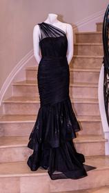 Black Monique Lhuillier Gown 158//280