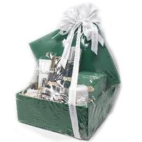 Creme de la Mer skin care basket with six items plus samples 202//202