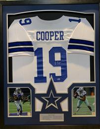 Framed Amari Cooper Signed Dallas Cowboy Jersey 202//260