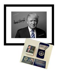 Donald Trump Presidential 2020 Coin With Trump Photo with Reprint Signature 202//261