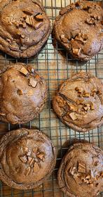 Meg's Bakery Cookie Basket 147//280