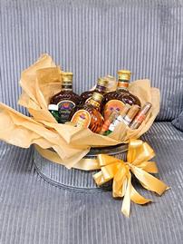 Whiskey & Cigars Basket 202//269